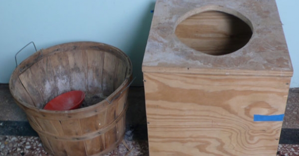 sawdust compost toilet